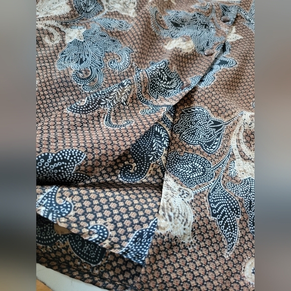 Avenue Twofer Silk Blend Paisley Blouse Brown Size 30/32 - Picture 10 of 11